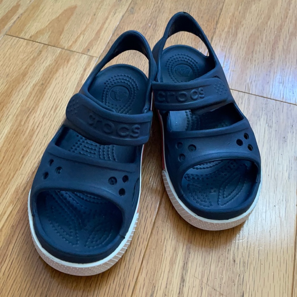 CROCS size 11